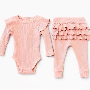 Boutique Baby Girl 2PC Ruffle Outfit Set 12-18M Ribbed Pink